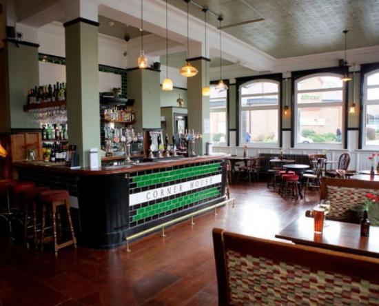 The Corner House Freehouse and Garden