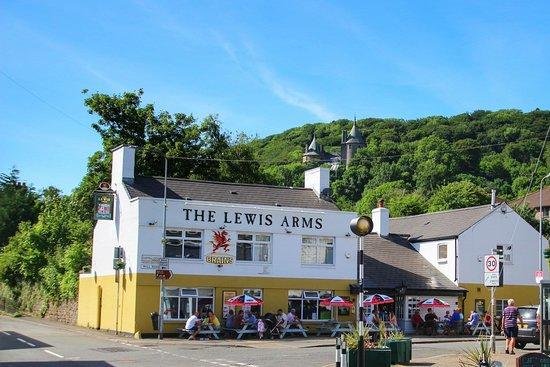 Lewis Arms