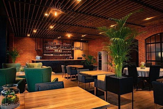 Mio Piano bistro & restaurant
