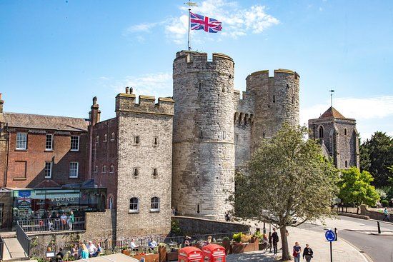 West Gate Towers