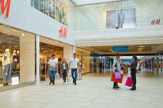 Swan Shopping and Leisure Centre